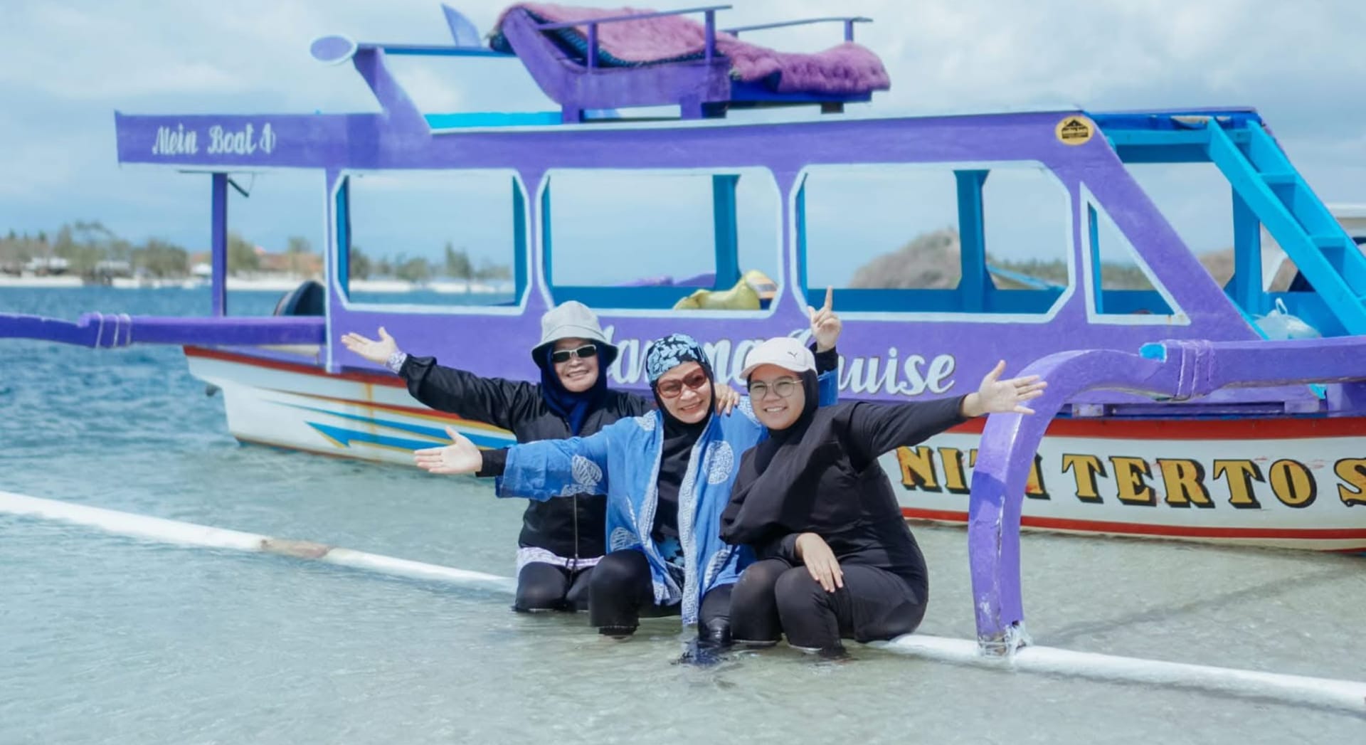 SECRET GILI & MANDALIKA COASTAL JOURNEY