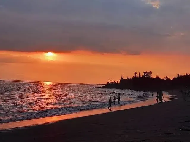 Pantai Duduk