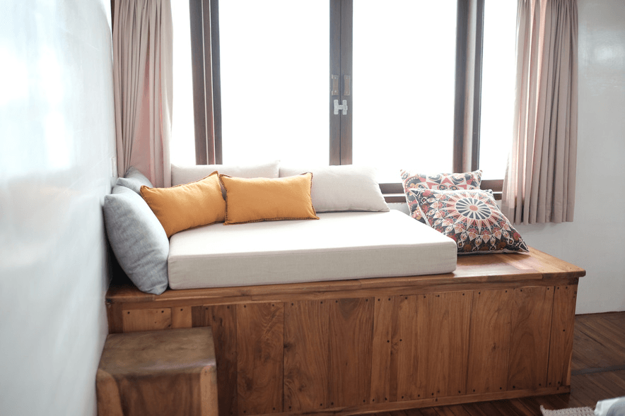 Komodo to Lombok 4D3N — Live on Board Cruise