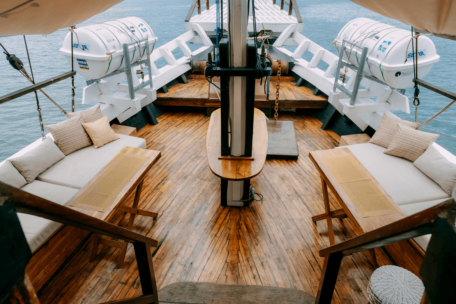 Komodo to Lombok 4D3N — Live on Board Cruise