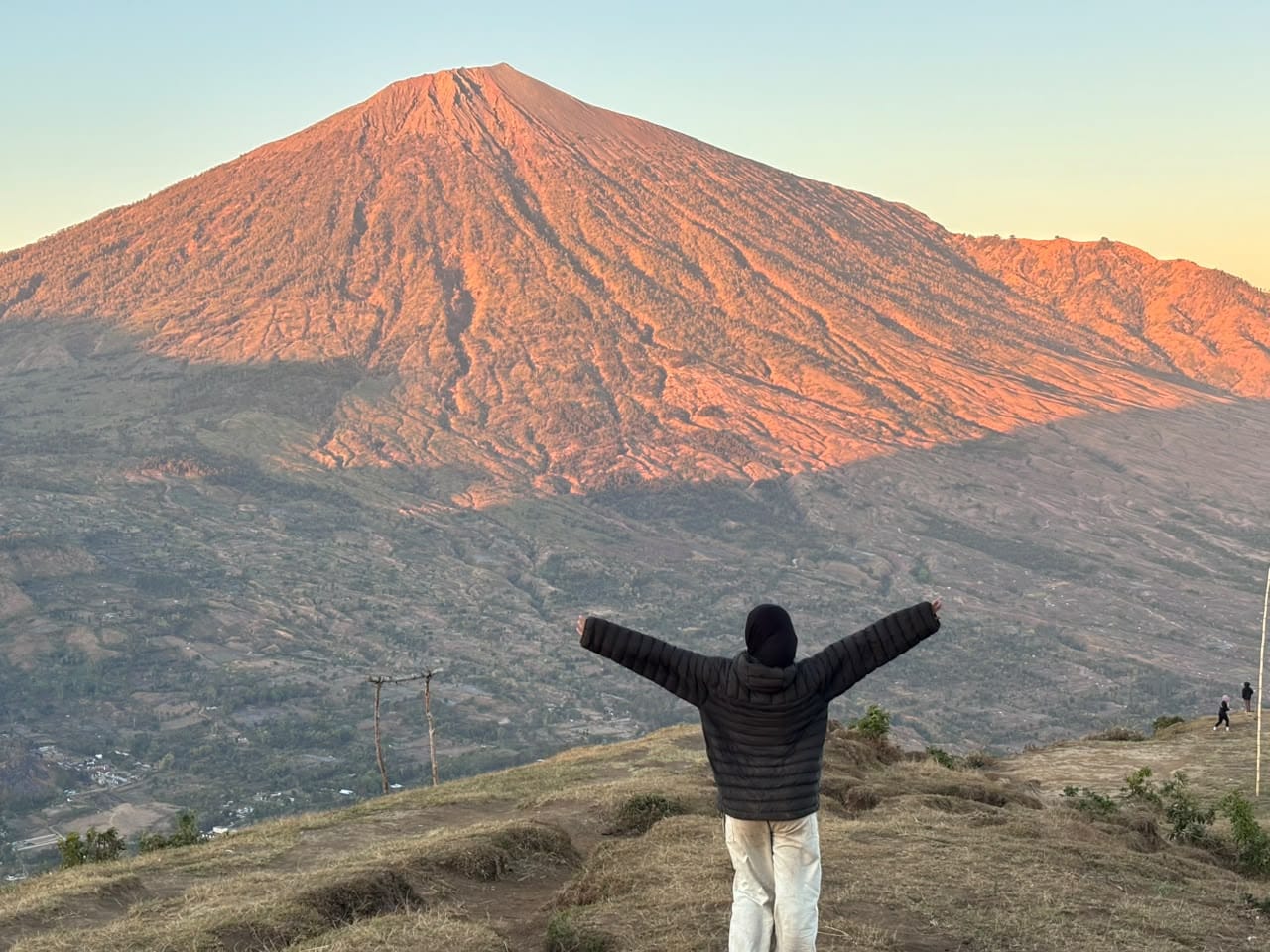 Pengalaman Tektok Bukit Pergasingan 1.806 MDPL Sembalun