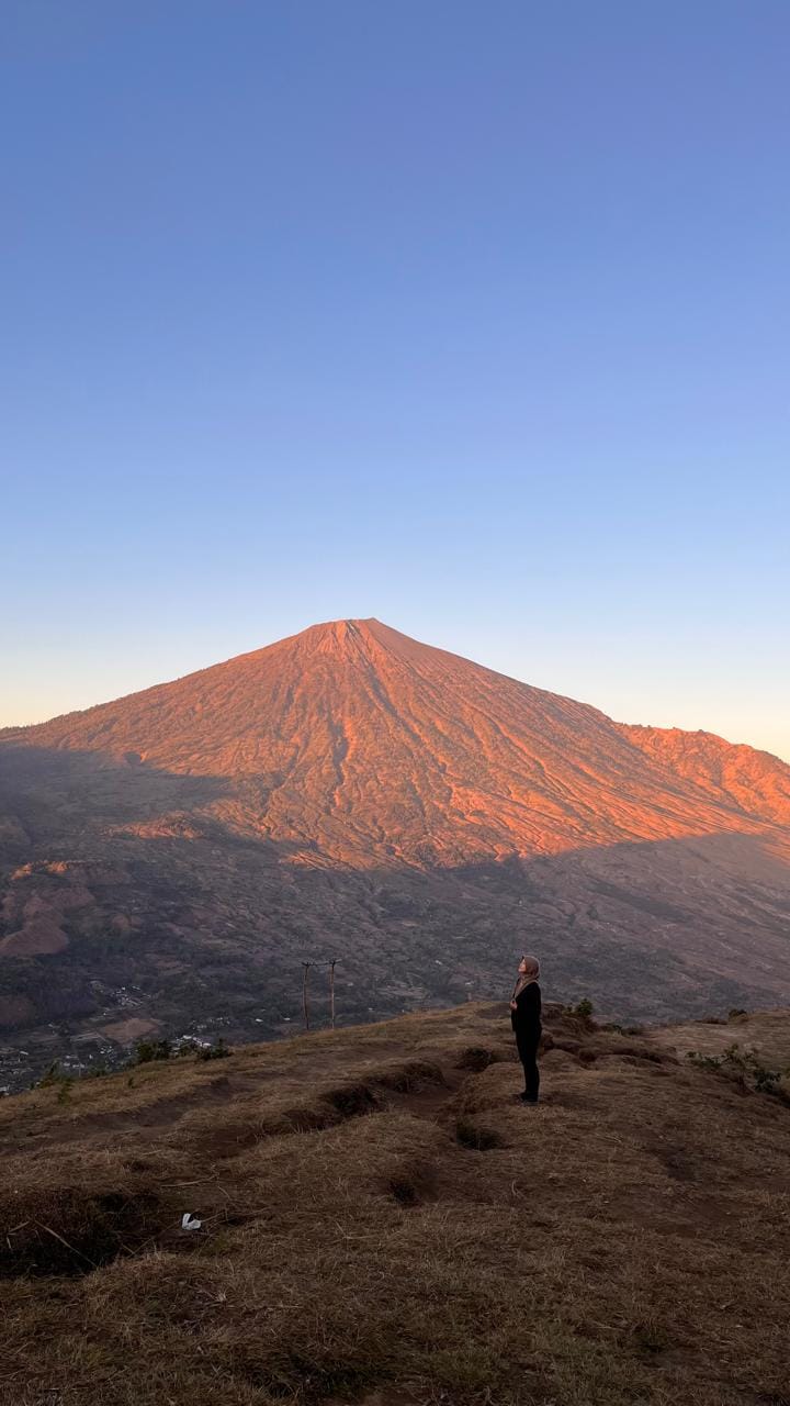THE SOUTHERN CHARM OF LOMBOK