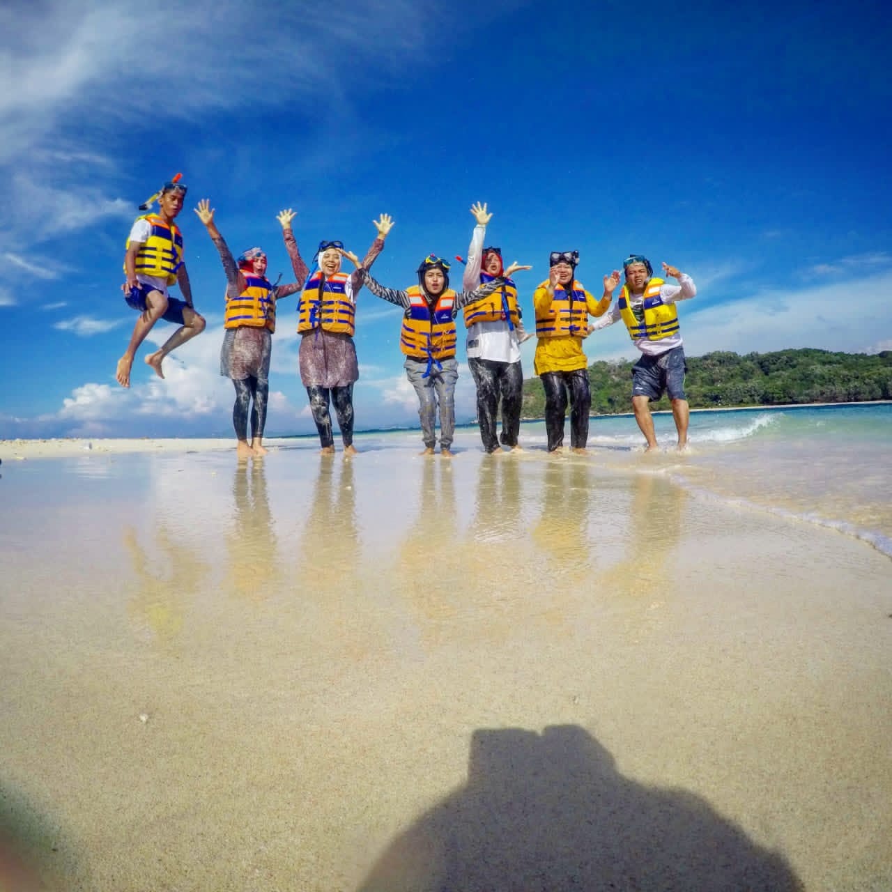 SECRET GILI & TWIN WATERFALL EXPLORER