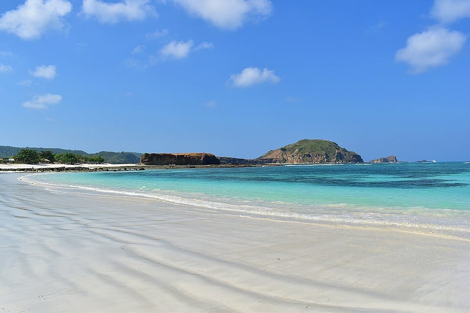 THE AUTHENTIC LOMBOK & SOUTH COAST