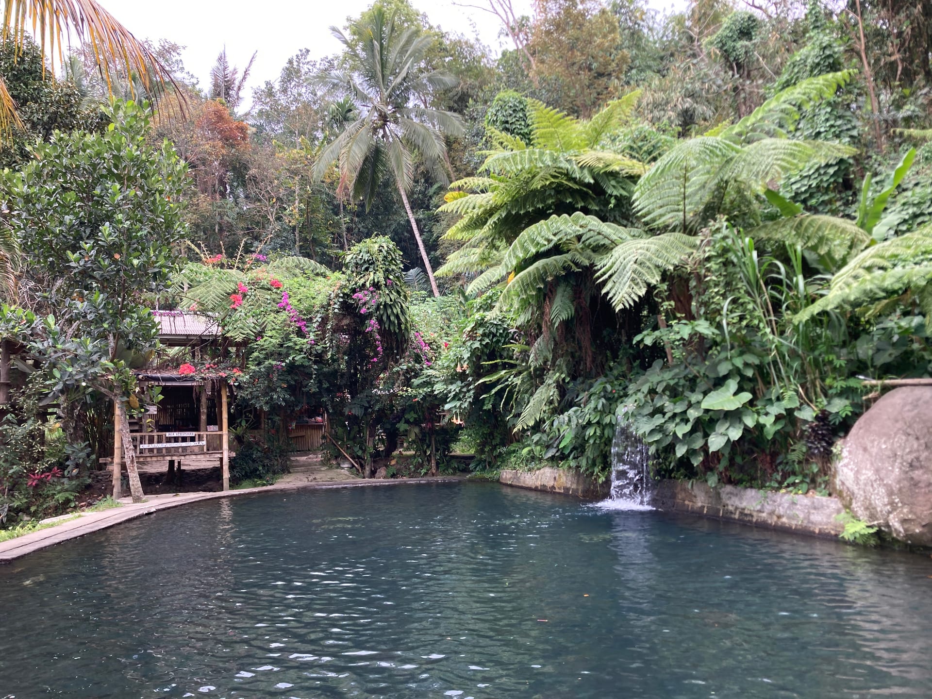 Kolam Alam Tete Batu